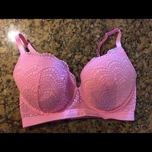 Victoria’s Secret 36DD underwire bra